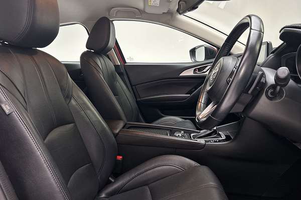 2018 Mazda 3 Touring BN Series thumb-12