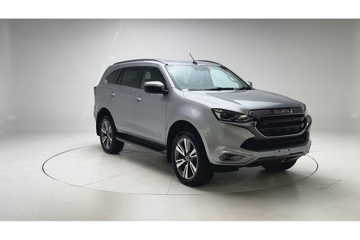 2022 Isuzu MU-X LS-T
