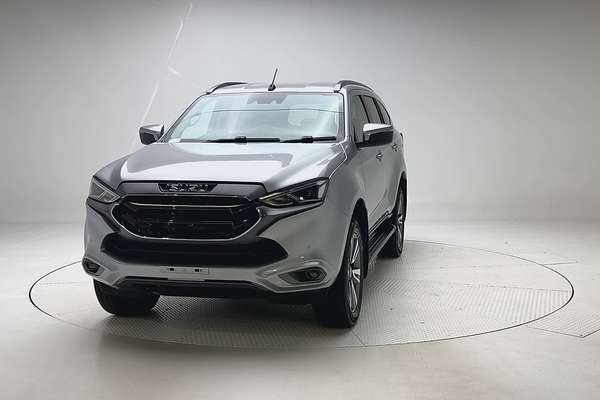 2022 Isuzu MU-X LS-T thumb-2
