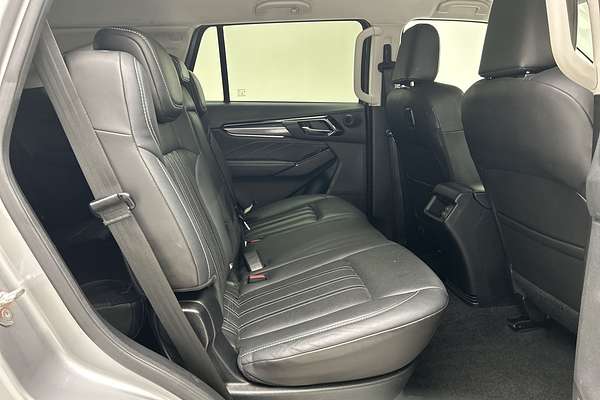 2022 Isuzu MU-X LS-T thumb-11