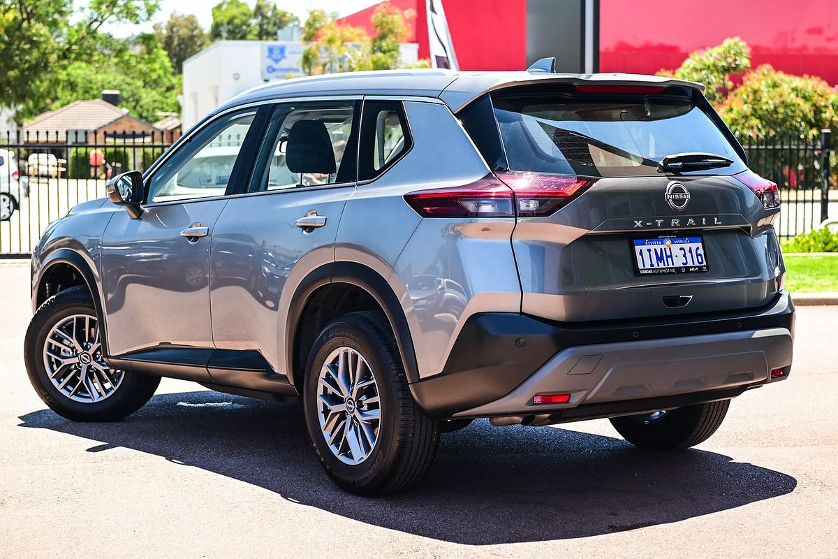 2025 Nissan X-TRAIL ST T33