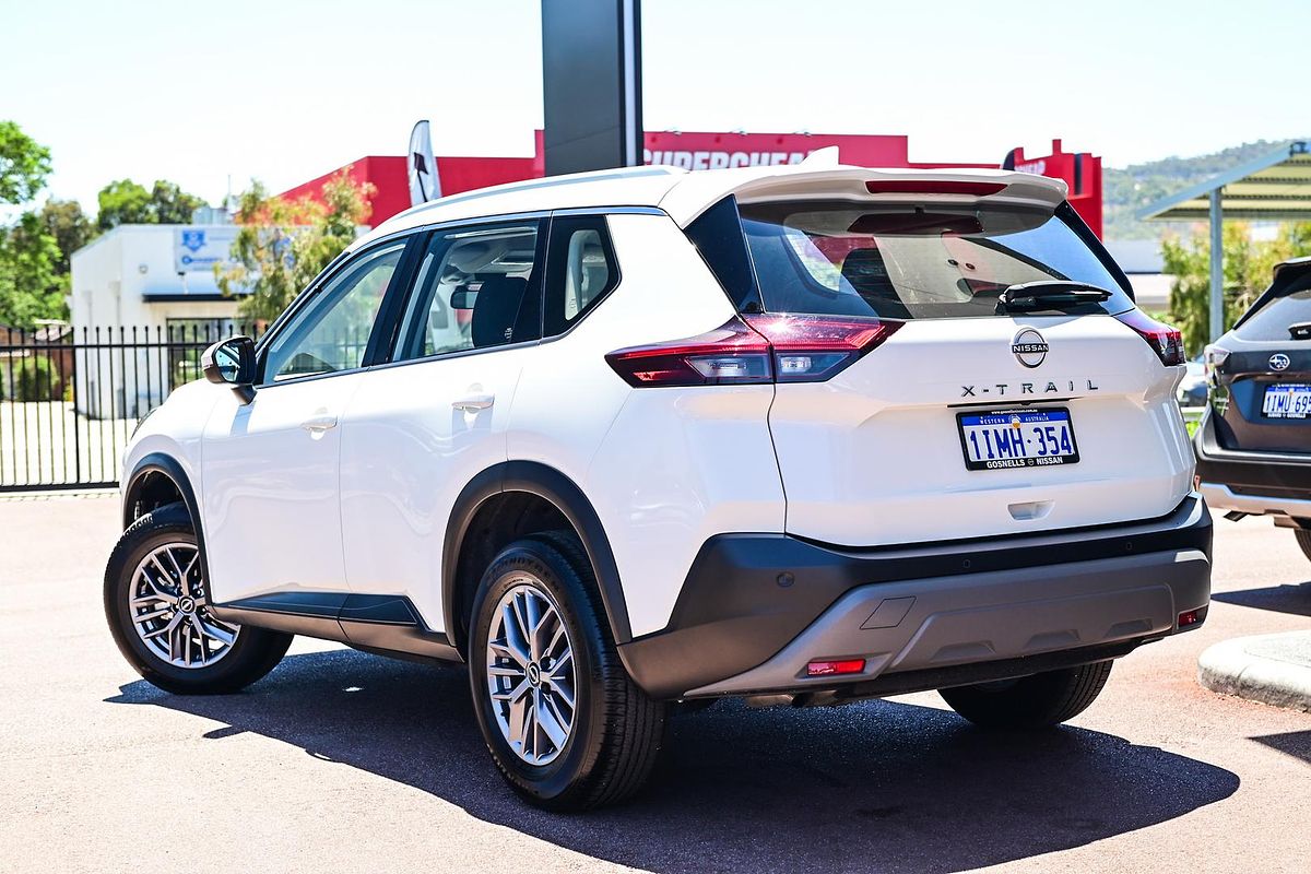 2024 Nissan X-TRAIL ST T33