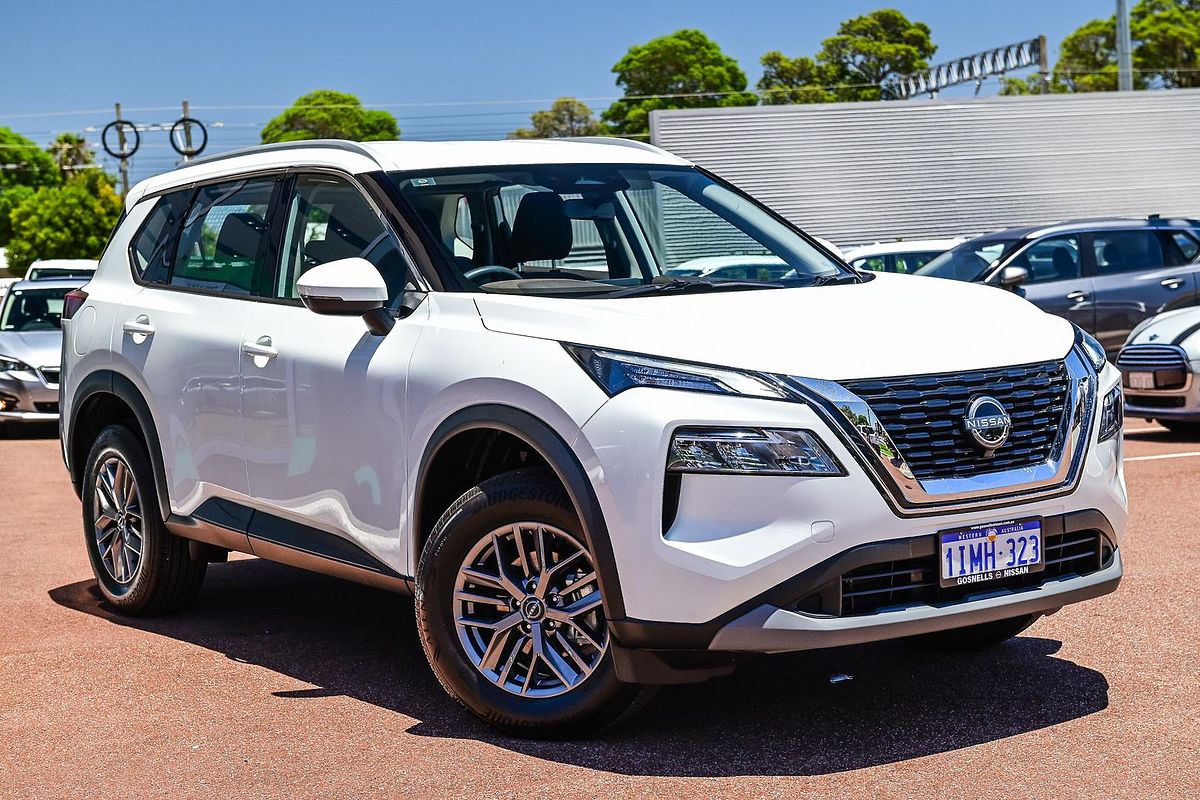 2024 Nissan X-TRAIL ST T33
