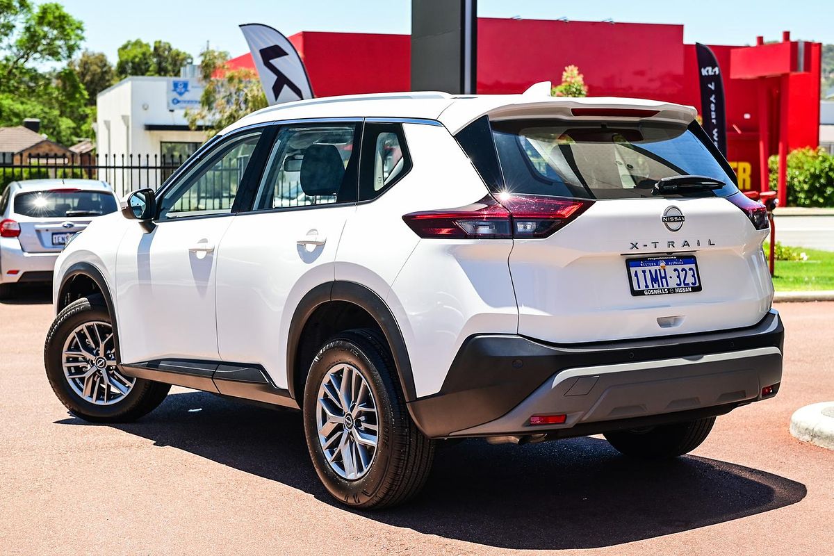 2024 Nissan X-TRAIL ST T33