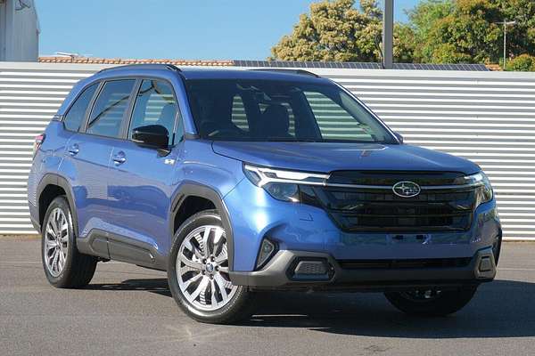 2025 Subaru Forester Hybrid Touring S6