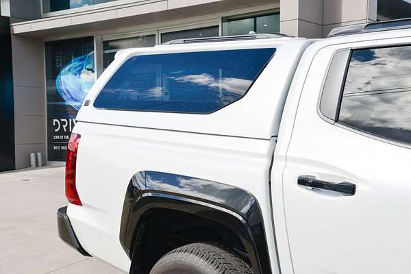 2025 Mitsubishi Triton GSR MV 4X4 thumb-2