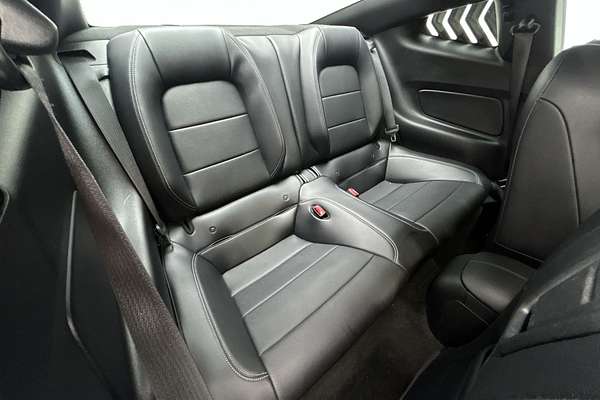 2016 Ford Mustang GT FM thumb-11