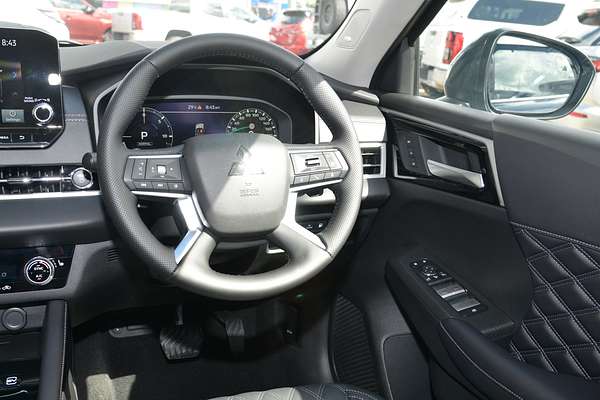 2024 Mitsubishi Outlander PHEV Exceed ZM thumb-17