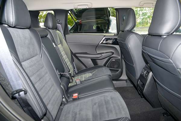 2025 Mitsubishi Outlander Aspire ZM thumb-8