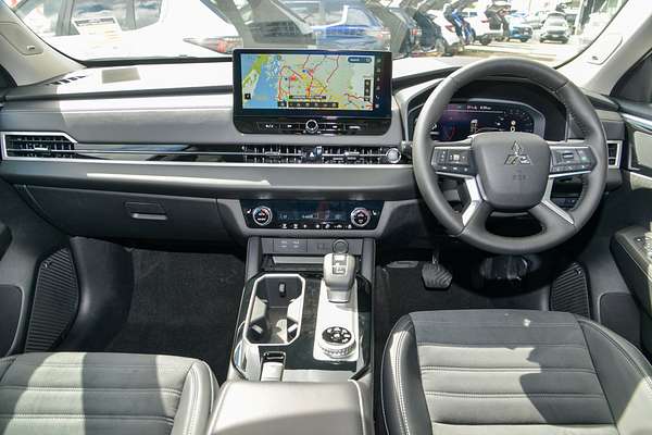 2025 Mitsubishi Outlander Aspire ZM thumb-16