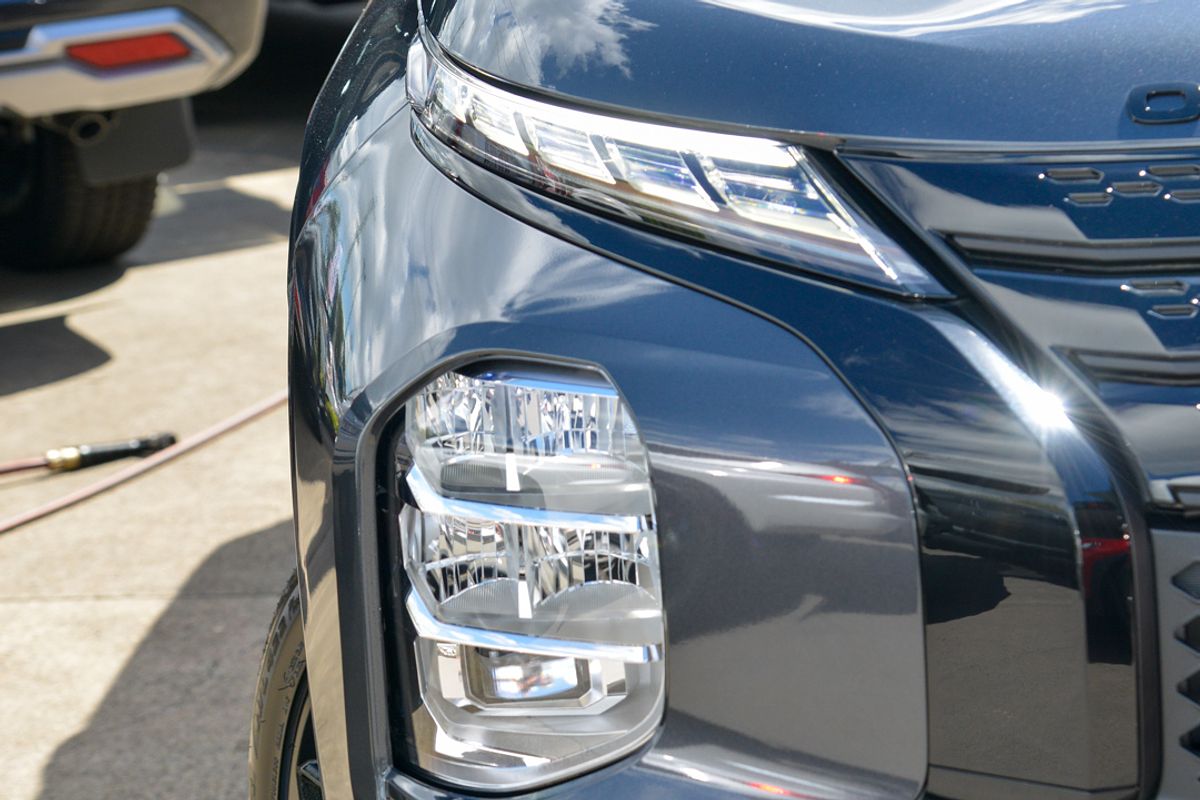 2024 Mitsubishi Outlander PHEV GSR ZM