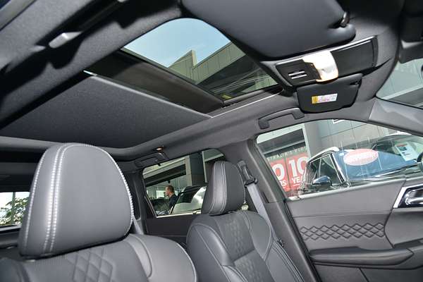 2024 Mitsubishi Outlander PHEV GSR ZM thumb-18