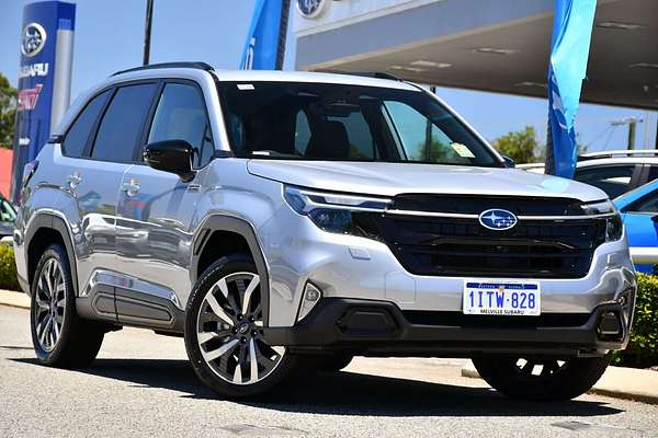 2025 Subaru Forester Hybrid Touring S6