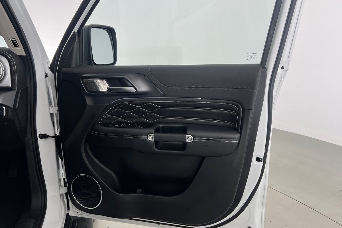 2024 GWM Tank 300 Ultra Hybrid P01