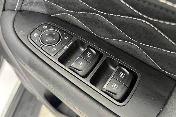 2024 GWM Tank 300 Ultra Hybrid P01 thumb-11