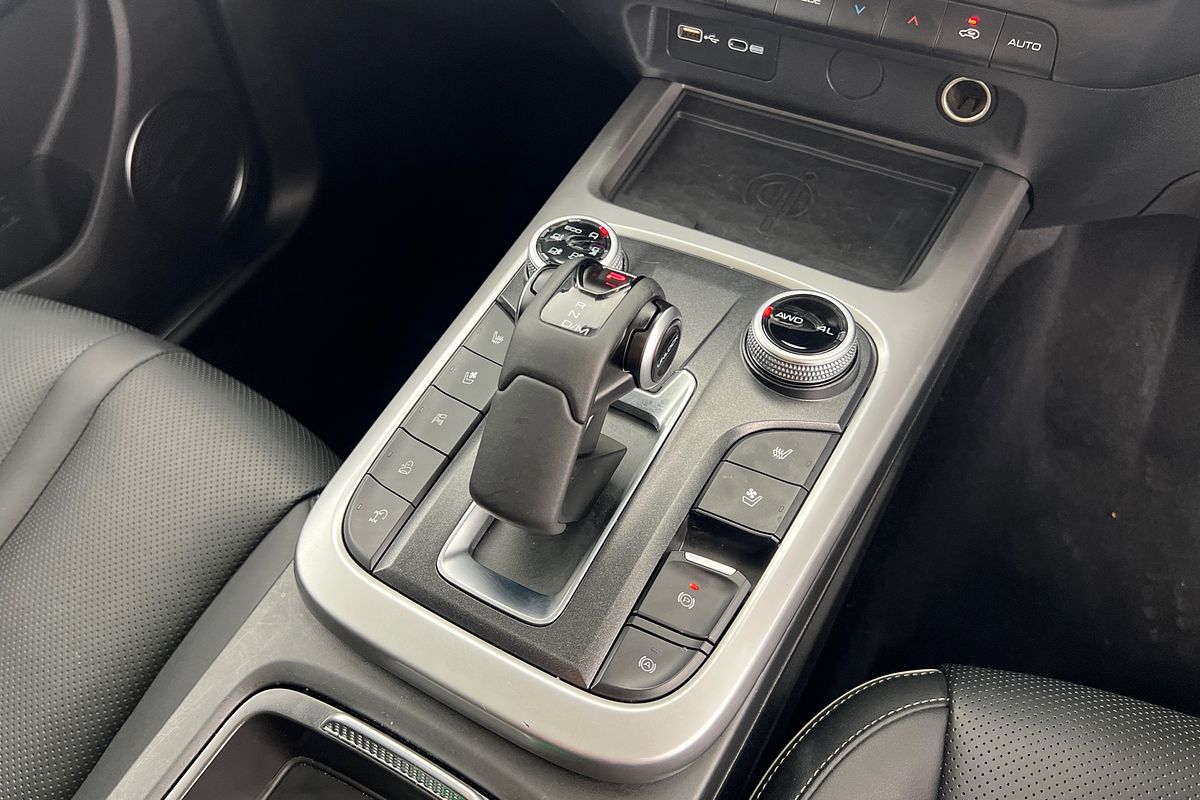 2024 GWM Tank 300 Ultra Hybrid P01