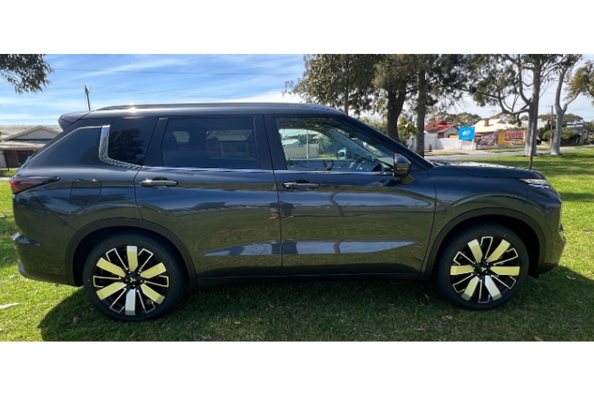 2025 Mitsubishi Outlander Aspire ZM 2WD