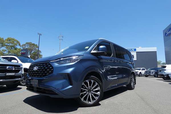 2025 Ford Tourneo Titanium X AV SWB