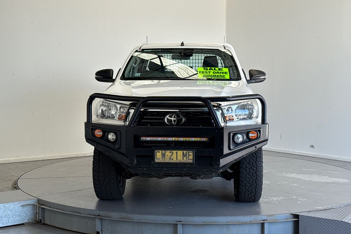 2020 Toyota Hilux SR GUN126R
