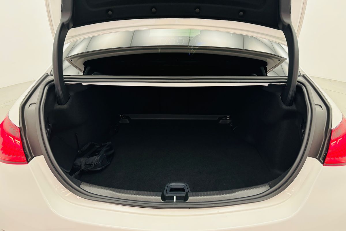 2023 Mercedes-benz C300 MHEV 9 SP AUTOMATIC G-TRONIC 4D SEDAN T4 