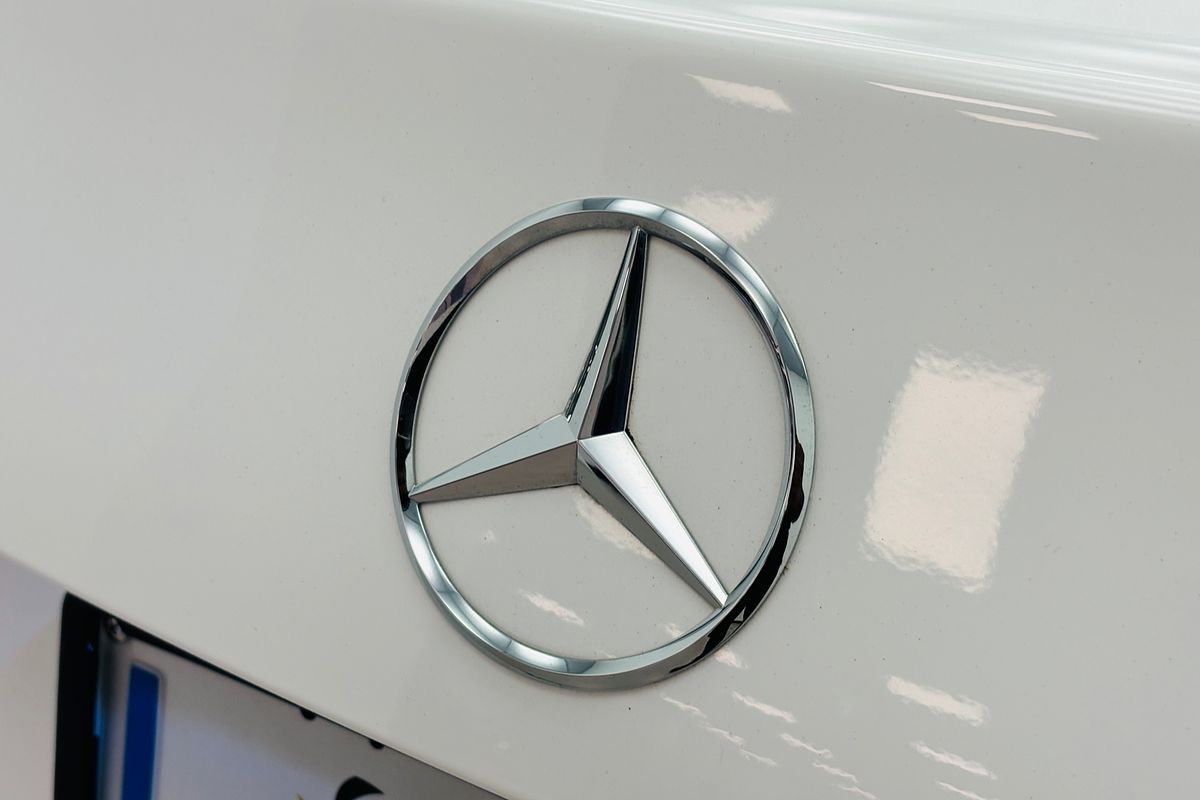 2023 Mercedes-benz C300 MHEV 9 SP AUTOMATIC G-TRONIC 4D SEDAN T4 