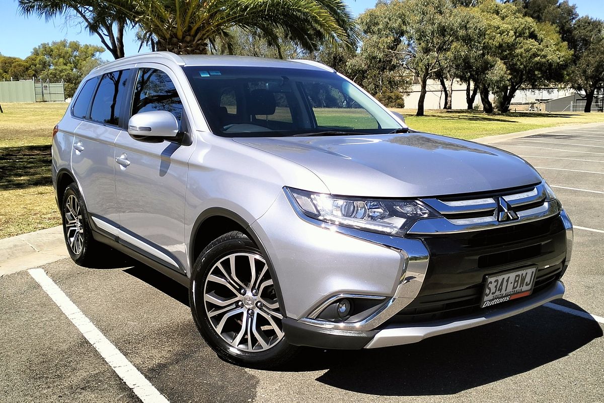 2016 Mitsubishi Outlander LS Safety Pack ZK