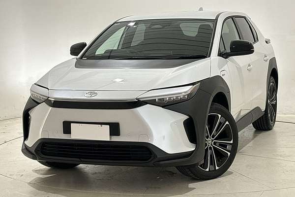 2024 Toyota bZ4X XEAM10R