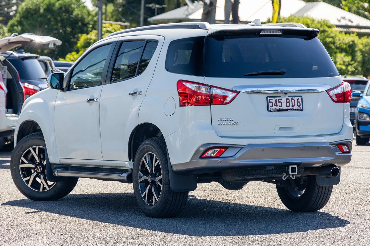 2021 Isuzu MU-X LS-T