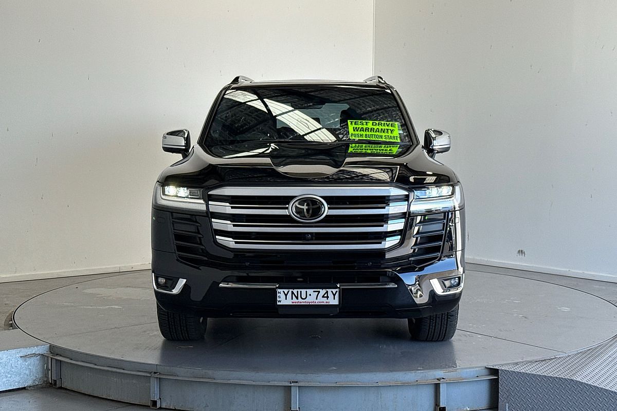 2024 Toyota Landcruiser Sahara ZX FJA300R