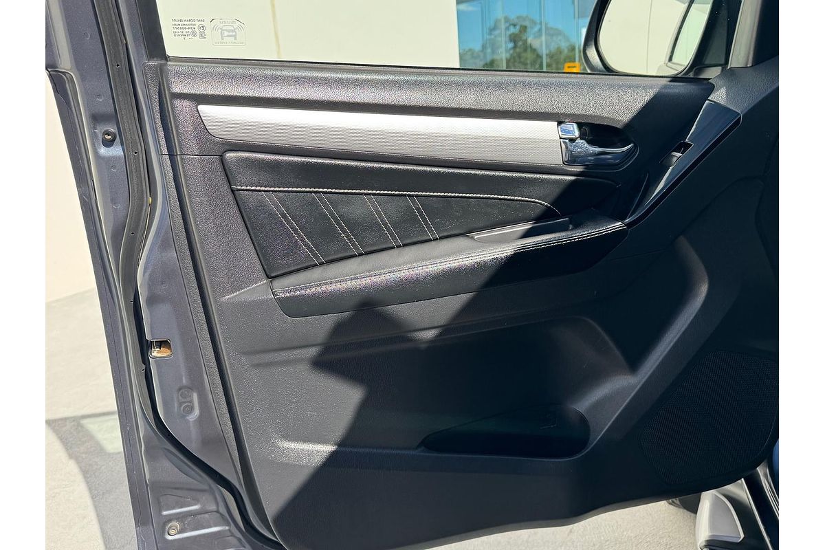 2017 Isuzu MU-X LS-T