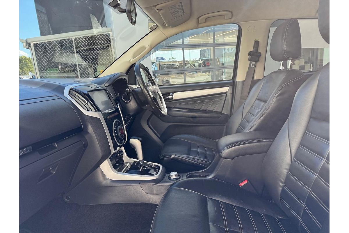 2017 Isuzu MU-X LS-T