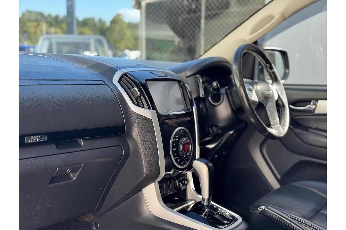 2017 Isuzu MU-X LS-T