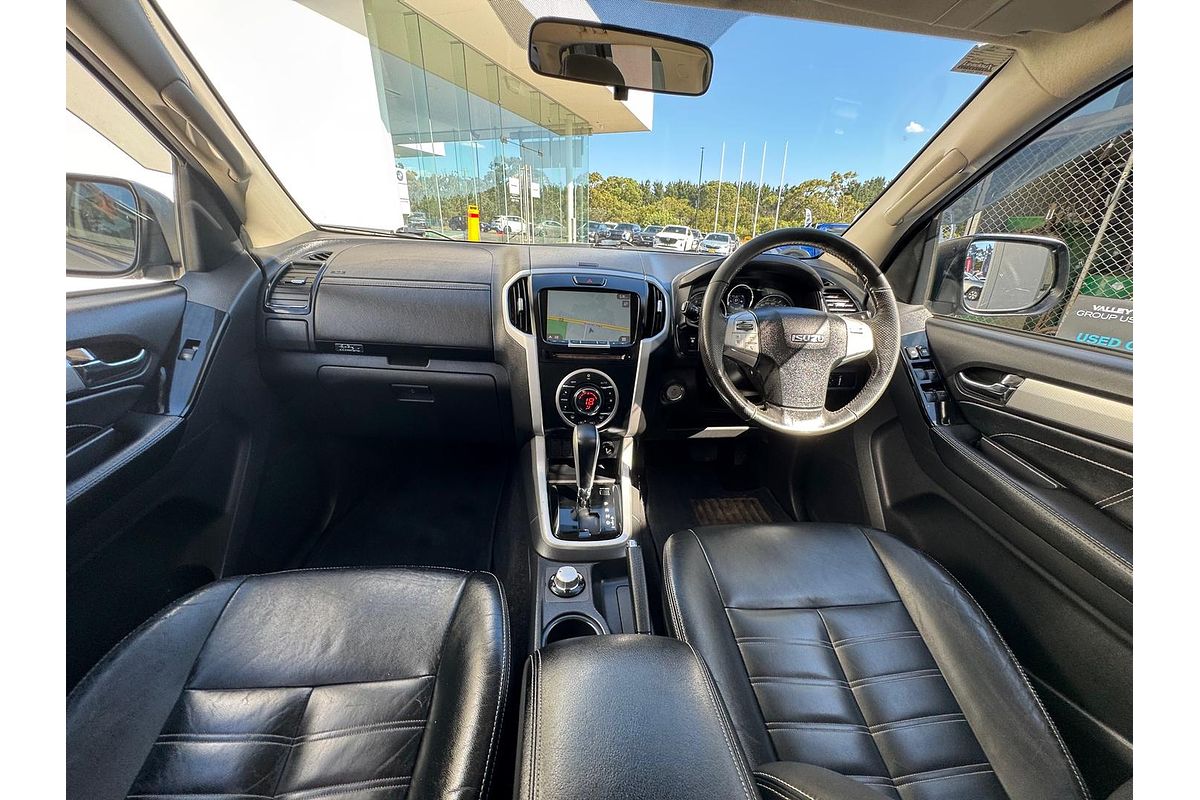 2017 Isuzu MU-X LS-T