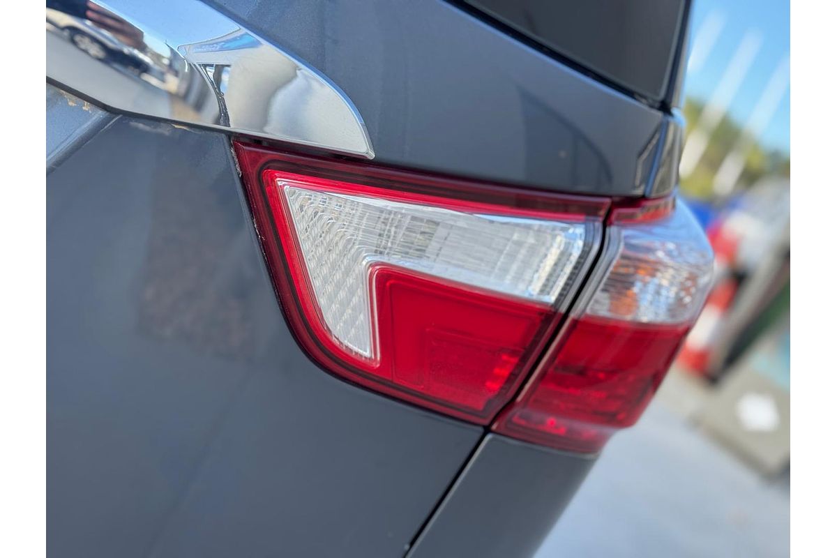 2017 Isuzu MU-X LS-T