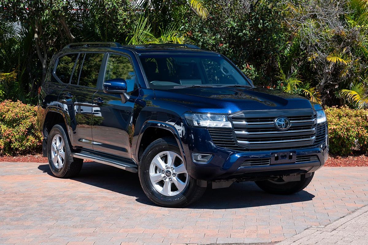 2024 Toyota Landcruiser GXL FJA300R