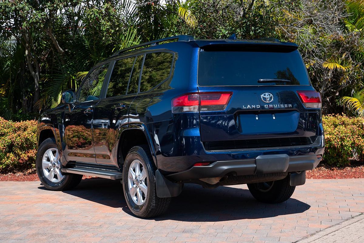 2024 Toyota Landcruiser GXL FJA300R