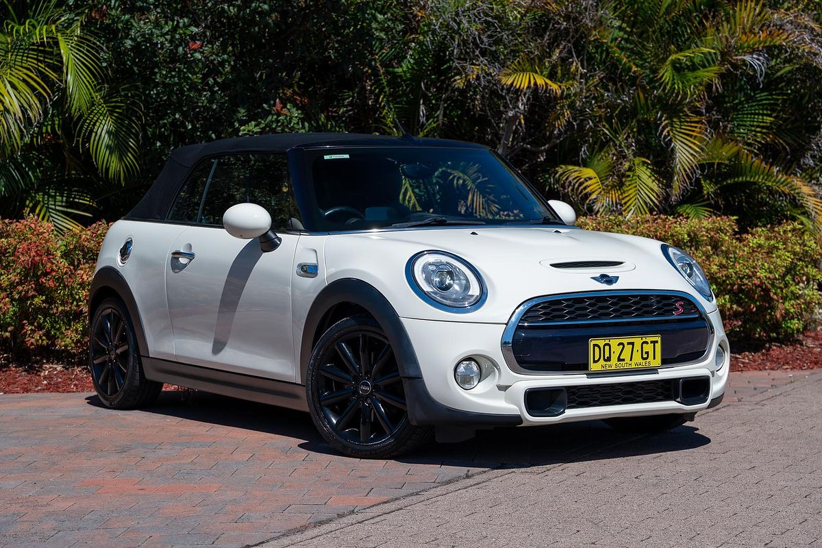 2018 MINI Convertible Cooper S F57