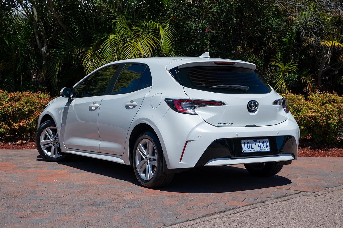 2018 Toyota Corolla Ascent Sport MZEA12R