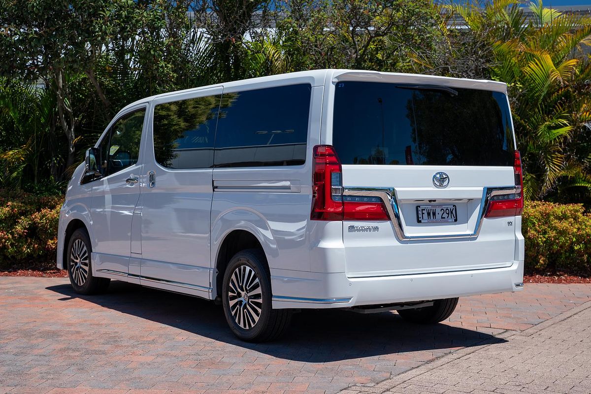 2024 Toyota Granvia VX GDH303R