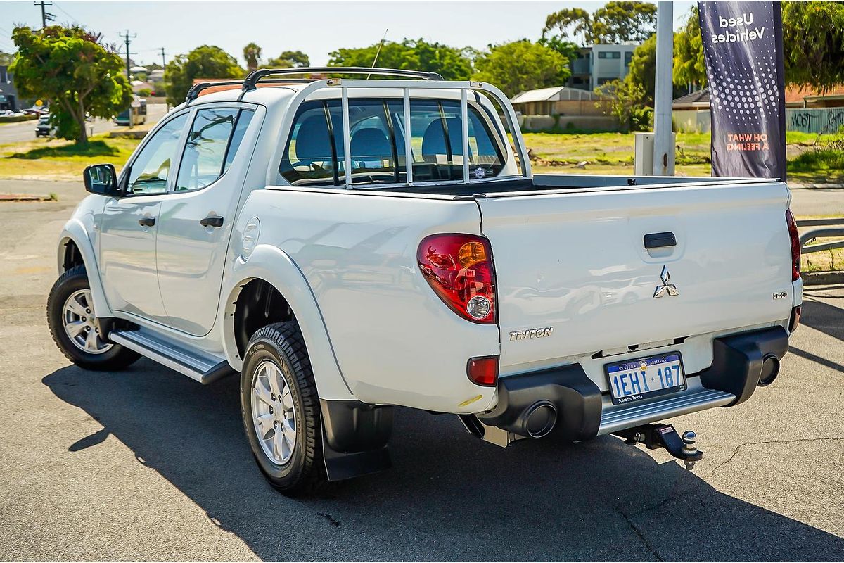 2013 Mitsubishi Triton GLX MN 4X4