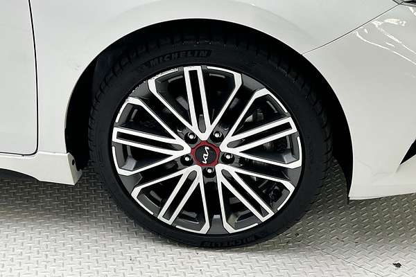 2024 Kia Cerato GT BD thumb-9