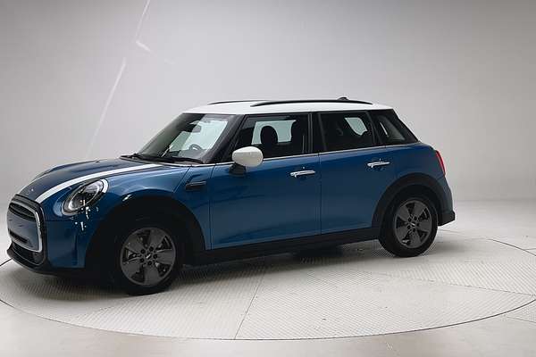 2022 MINI Hatch Cooper Classic F55 LCI-2 thumb-3