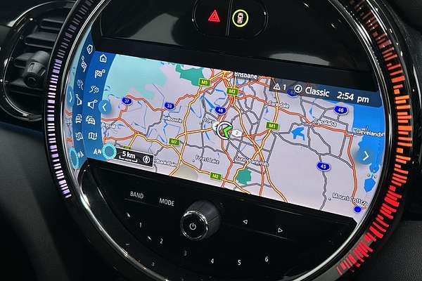 2022 MINI Hatch Cooper Classic F55 LCI-2 thumb-14