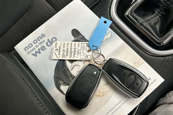 2021 Subaru Outback AWD 6GEN thumb-22