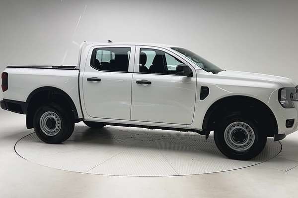 2025 Ford Ranger XL 4X4 2.0L thumb-3