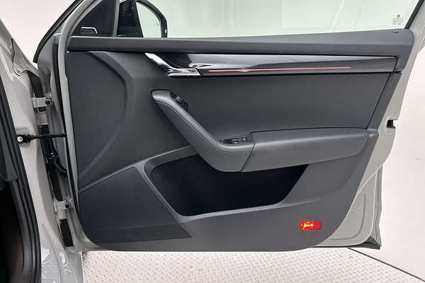 2018 SKODA Octavia RS 245 NE thumb-18