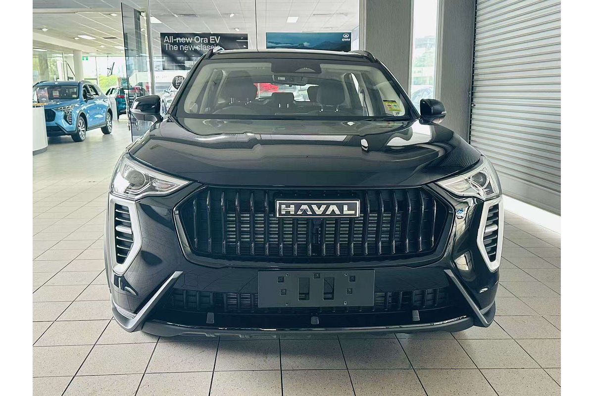 Jolion Facelift Premium Petrol Auto 4x2