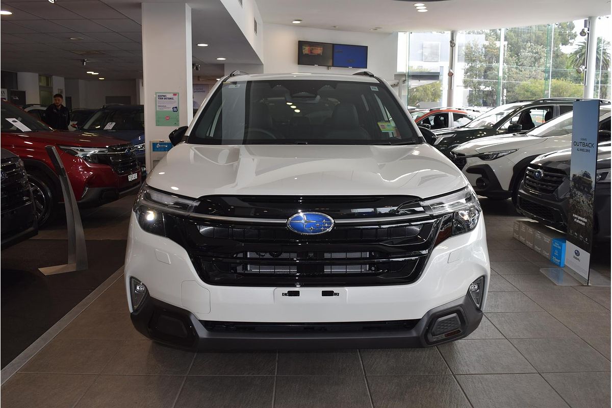 2025 Subaru Forester Hybrid Touring S6