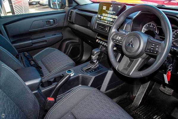 2025 Mitsubishi Triton GLX+ MV 4X4