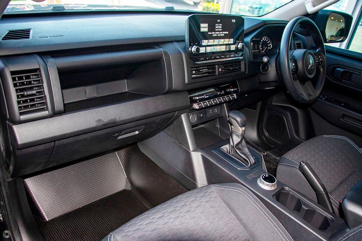 2025 Mitsubishi Triton GLX+ MV 4X4